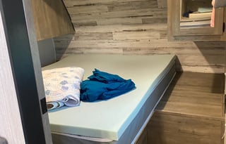 2021 Palomino Puma XLE Lite 27RBQC