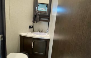 2021 Dutchmen RV Atlas 3602LFKB