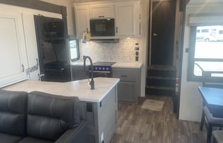 2023 Jayco Seismic 395