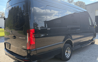 Luxury Off-Grid Sprinter Ultimate Freedom/Comfort