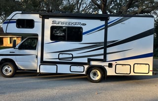 2022 ForestRiver Sunseeker LE (Sleeps 6)