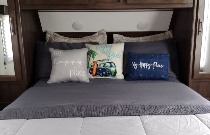 Front bedroom with TV. You will enjoy a peaceful night sleep