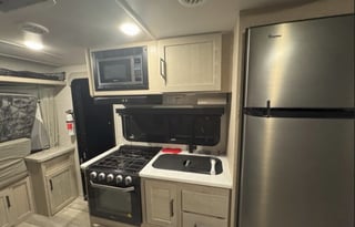 Quick RV Delivery and Setup for 6!