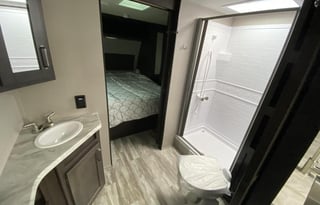 2022 33' Grand Design Transcend Xplor 265BH