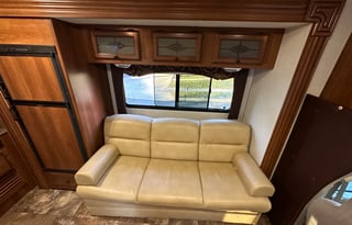 2013 Coachmen RV Leprechaun 317SA Ford 450