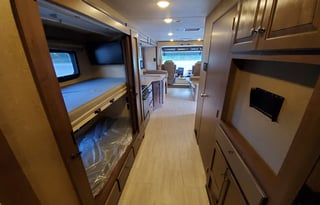RUNAWAY RV RENTAL