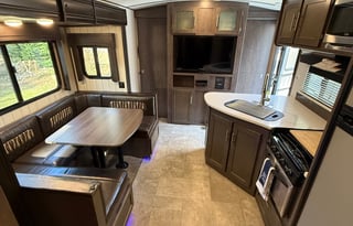 Crossroads Sunset Trail