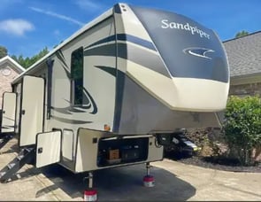 Forest River RV Sandpiper 3330BH