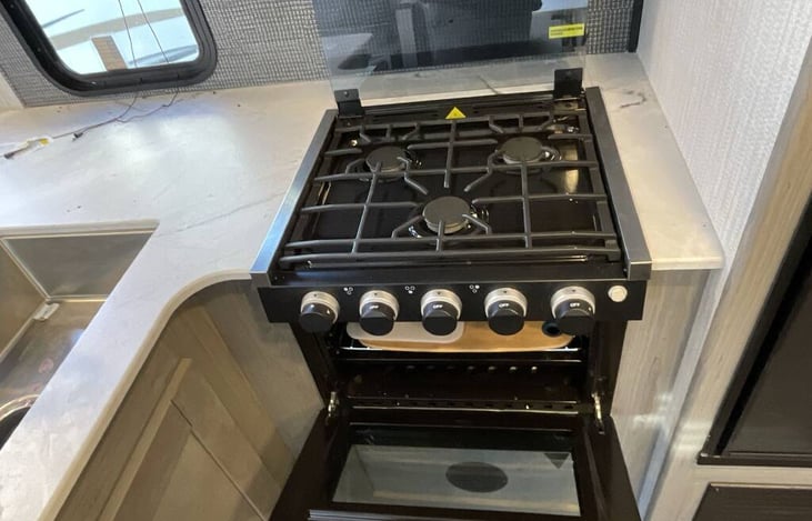 3-burner stove