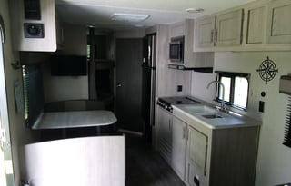 "Millennium Falcon"  Luxury unit with Bunkhouse