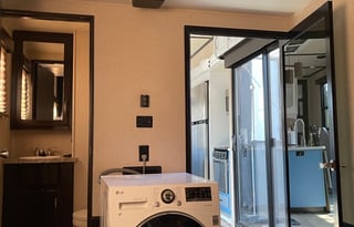 Spectacular and Super Comfortable Fifth Wheel