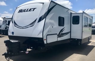 2021 Keystone Bullet 2 BD (1 1/2 BA) Delivery only