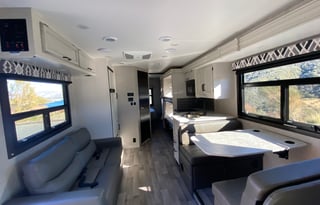 2022 Jayco Redhawk Sleeps 9 With Bunk Beds & Solar