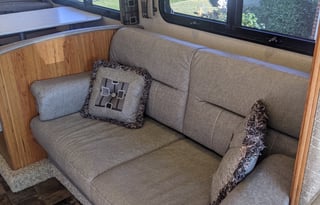 2016 Jayco Alante 31V Class A - Roadtrip in Style!