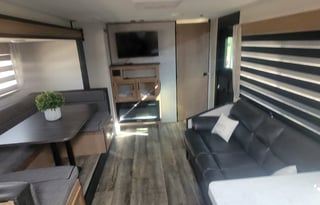 2023 Grey Wolf  (delivery only)