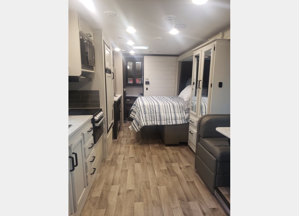 Class C Motor Home rentals in Baraboo