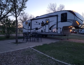 Keystone RV Cougar Half-Ton 32BHS