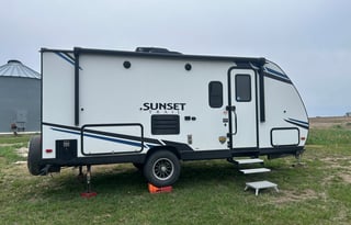 2021 Keystone RV Sunset Trail SS188BH