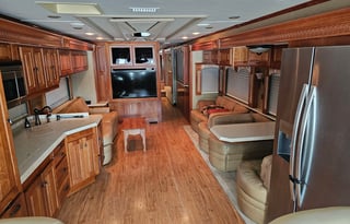 2008 Monaco Dynasty Squire IV