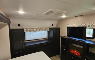 2019 Venture RV SportTrek Touring Edition 343VBH