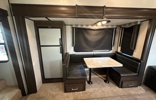 2021 Dutchmen RV Atlas 2942BHF