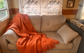 Cozy Home Pet Friendly RV