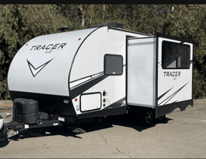 Prime Time RV Tracer 190RBSLE