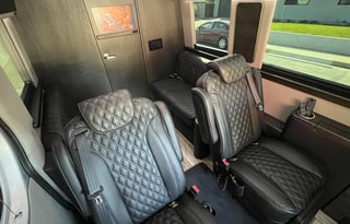 Luxury Mercedes Sprinter Cruiser Van Seats 8