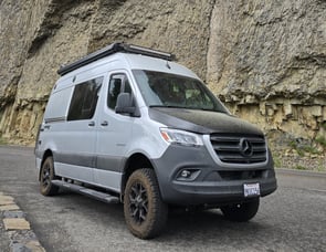 Entegra Coach Launch 19Y