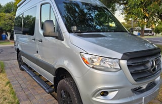 FOUR TENS- 2025 Thor Motor Coach Tranquility 19M