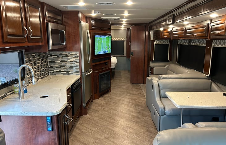 Living area with slide out