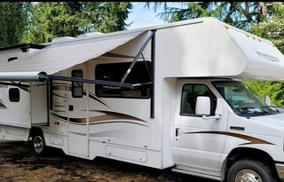 *FREEDOM FINDER* 2015 Winnebago Minnie Winnie