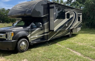 Luxury on wheels master on sweet bath and a half