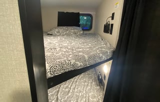 2022 Starcraft Super Lite 261BH