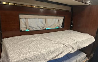 2017 Holiday Rambler Vesta 31U