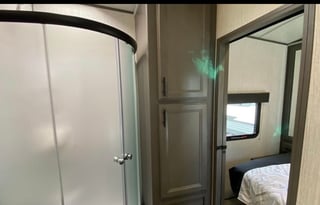 set up and deliver kid friendly toy hauler