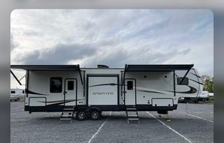 2023 Keystone RV Sprinter 35BH