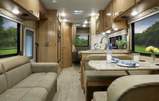 2020 Thor Motor Coach Day Break  26db