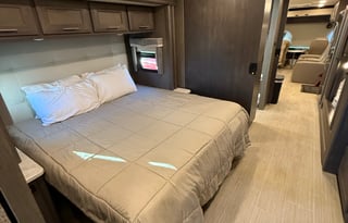 2022 Thor Motor Coach Challenger 37DS, Sleeps 9!