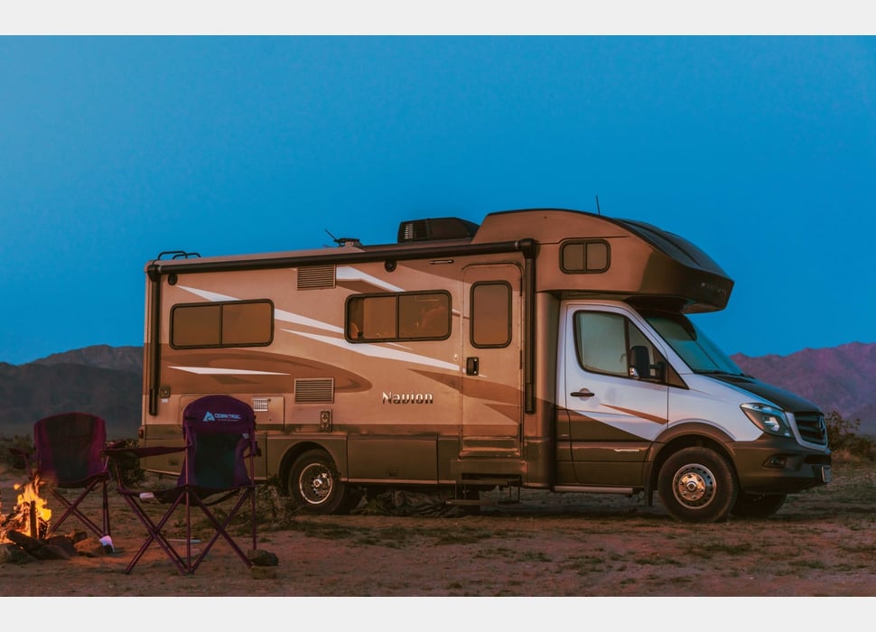 Class C Motor Home rentals in El Segundo