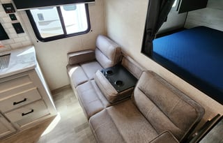 Fully Stocked 2023 Jayco Jay Flight 264BHW Trailer