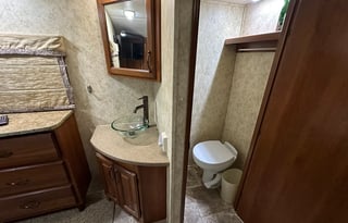 Keystone – 2nd Bed Room w/ Half Bath Sleeps 10