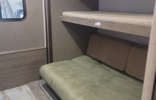 2017 Forest River RV Surveyor 32BHDS