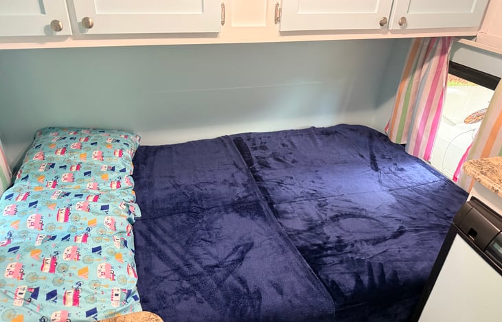 Main bed - Full size (45” x 78”)