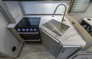 C21*NEW* 2025 Chateau Sleeps8 Luxury Private Suite