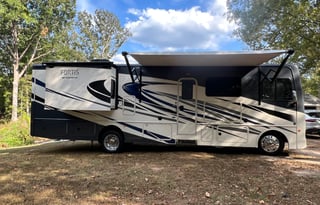 Spring Glamping is here!!  2 AC AND 2 BATH!!!