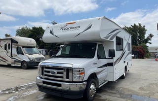 2021 Coachmen RV Freelander 22XG Ford 350 Yosemite