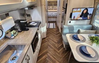 Glamping in International Luxury (WE DELIVER )