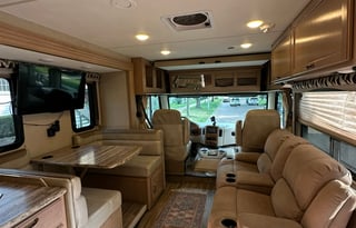 Adventure Ready Class A RV | Sleeps 4 | Chicago