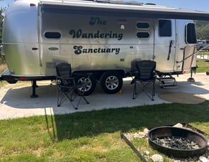 Airstream RV Flying Cloud 23CB Bunk